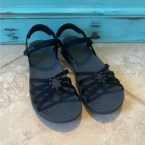 NWOT Women’s Size 10 Tirra Traveler Hiking Sandals Black & Grey